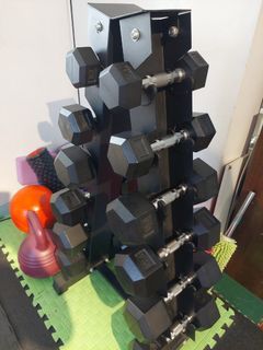 Dumbell rack set of 6 from 5lbs x 2 to 30lbs x 2