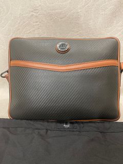 (Kategori: ) berada di . Dikirim oleh mommagg (ID iklan 1279767394, Gambar 1). Deskripsi: .