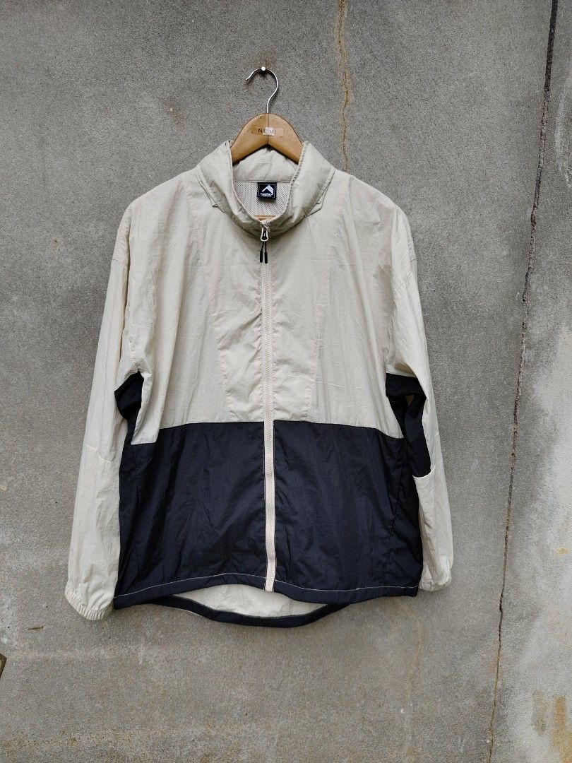 Fieldcore nylon windbraker jacket, Men's Fashion, Coats, Jackets and