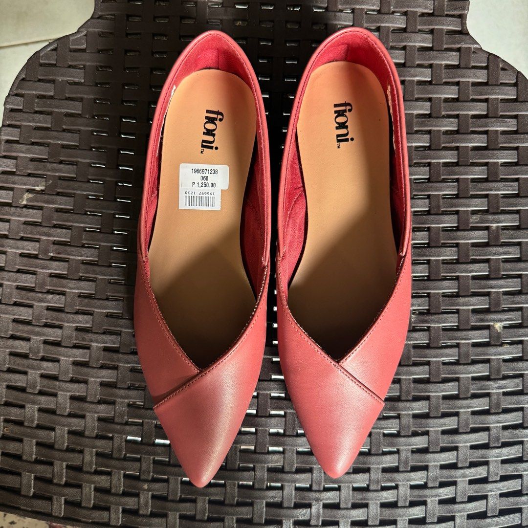 Fioni flats outlet