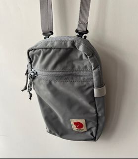 （分類：）位於 。 由 snoozehk 提交（商品編號 1279781740，圖片 1）。簡介： 。