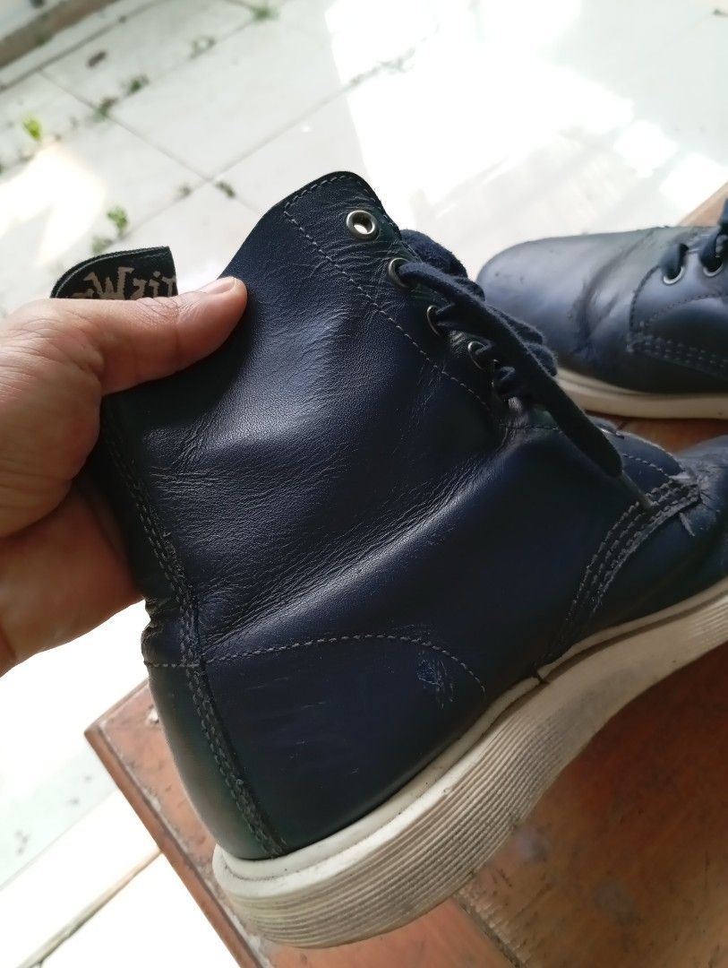 Dr martens shop newton price philippines