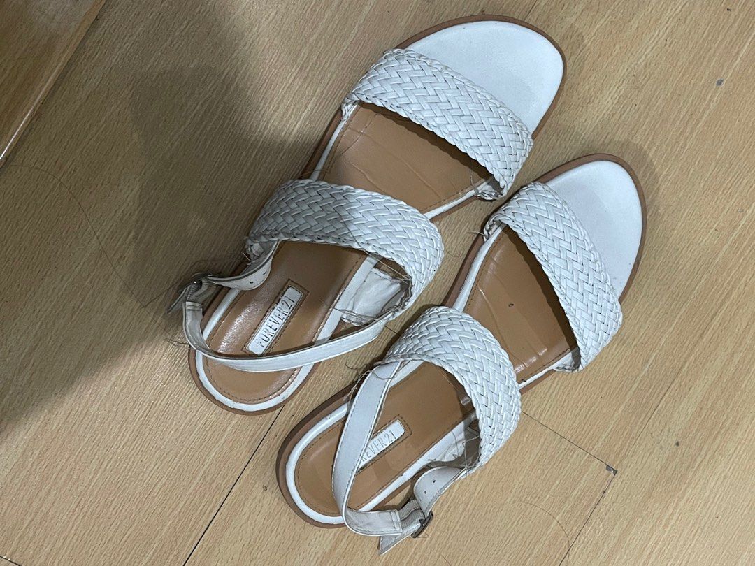 Forever 21 cheap white sandals