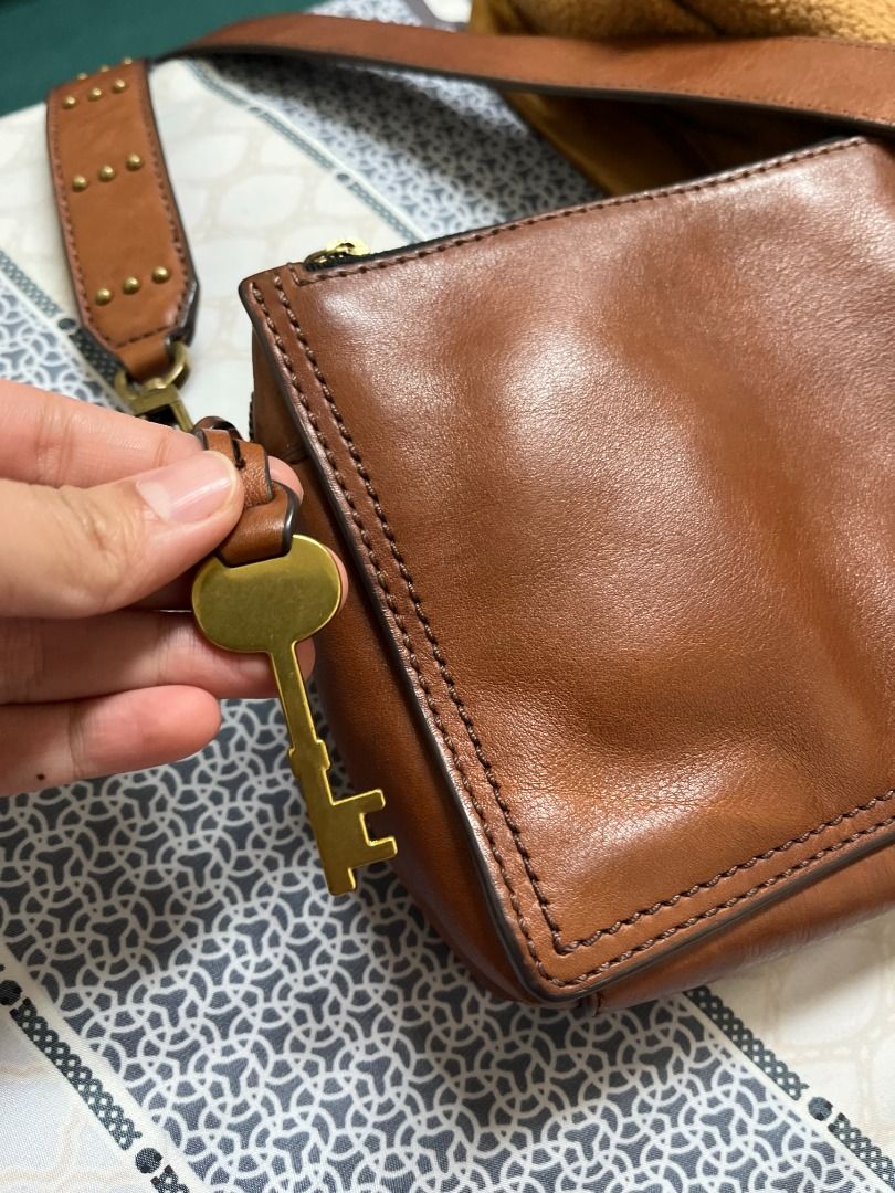 Fossil campbell sling bag discount