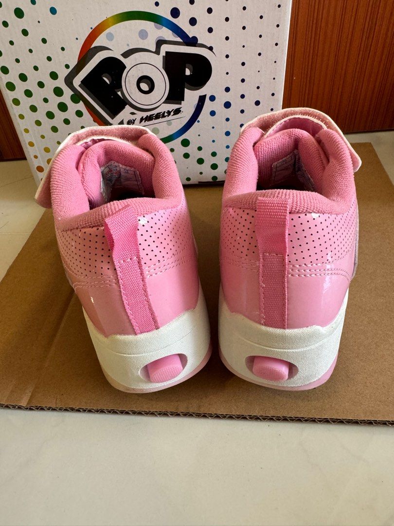 Girl heelys clearance