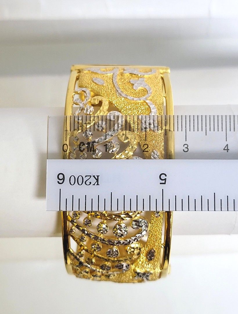 Gold bangle kangan best sale design