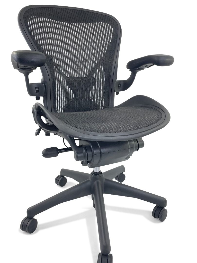 Herman miller classic aeron online chair loaded posture fit