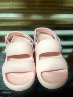 (Category: ) located in . Submitted by anggun_collection95 (Listing ID 1279992226, Image 1). Description: .