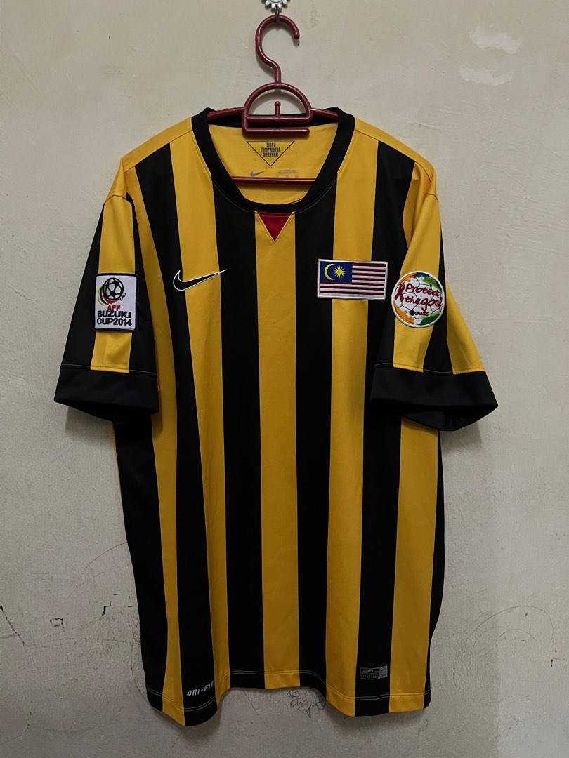 Jersey Malaysia Home 2014 (Original Fans issue), Men's Fashion