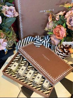 (Price includes SF Locker or counter) With paper bag Jo Malone Christmas limited edition perfume set of five64235808024067110