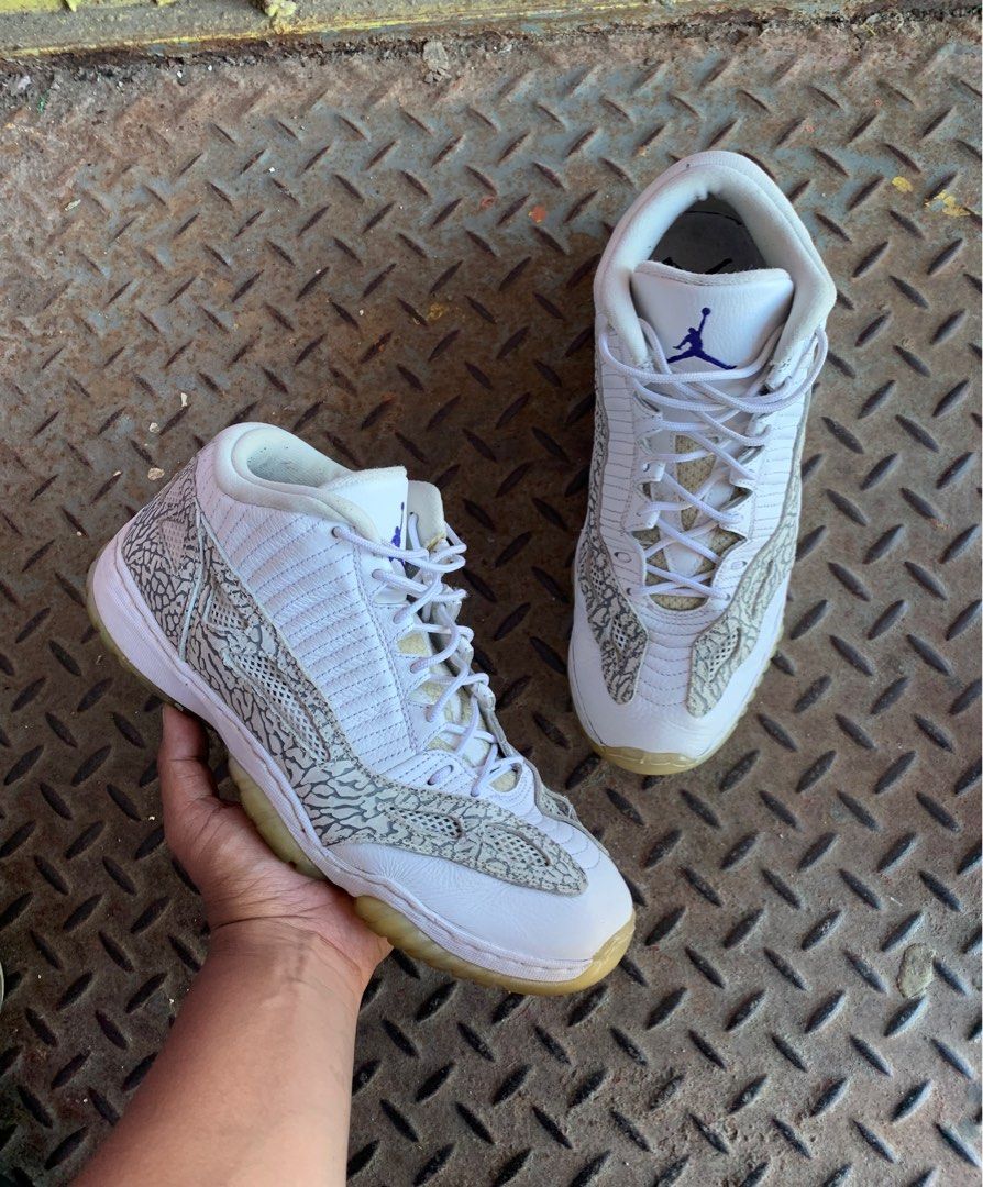 Jordan 11 cobalt top
