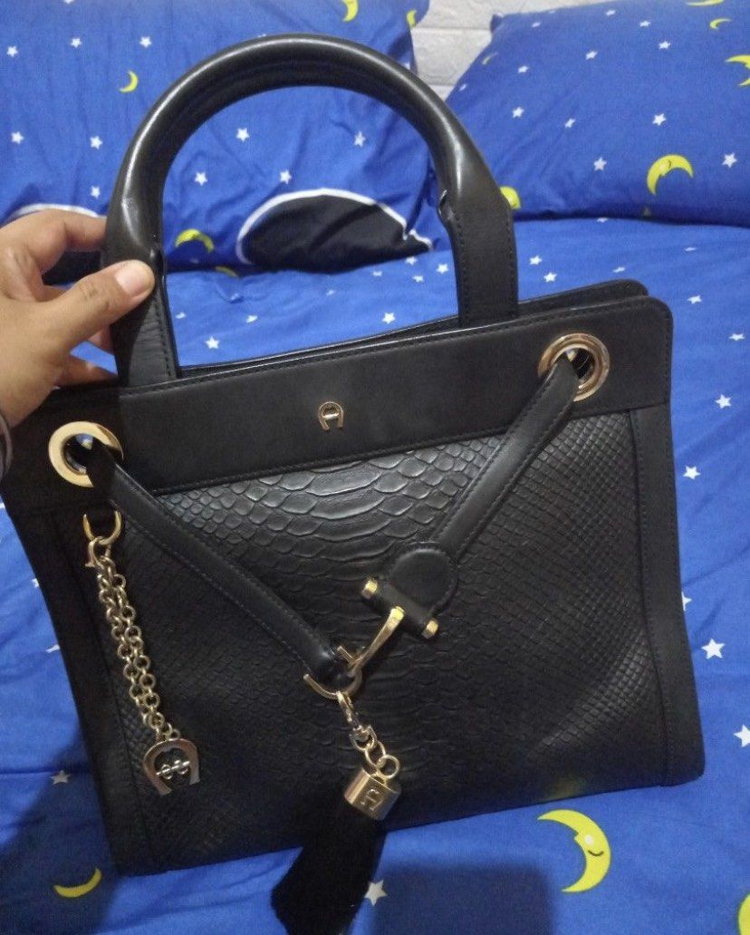 Aigner tas on sale