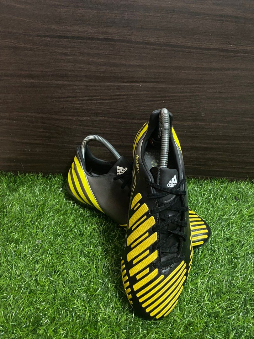 Kasut bola adidas predator Men s Fashion Footwear Boots on