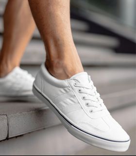 White sneakers hotsell 219 men