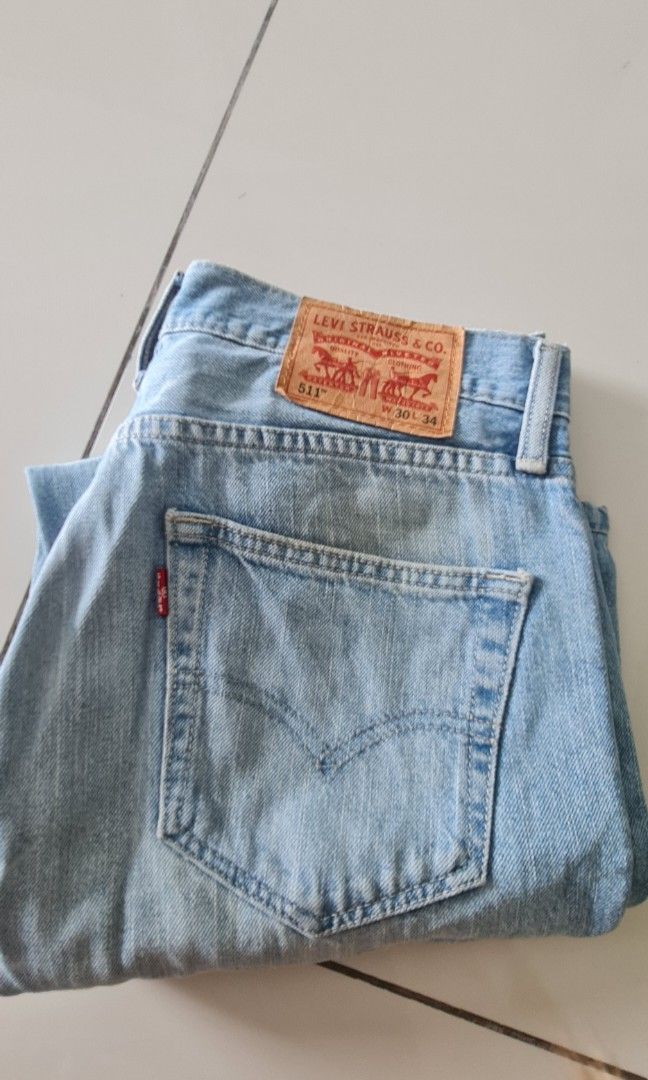 Levis 511 30 34 top