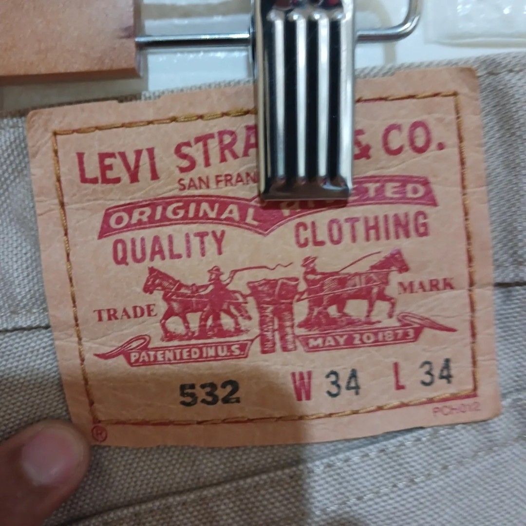 LEVI'S 532 BUTTONFLY, Men's Fashion, Bottoms, Jeans on Carousell