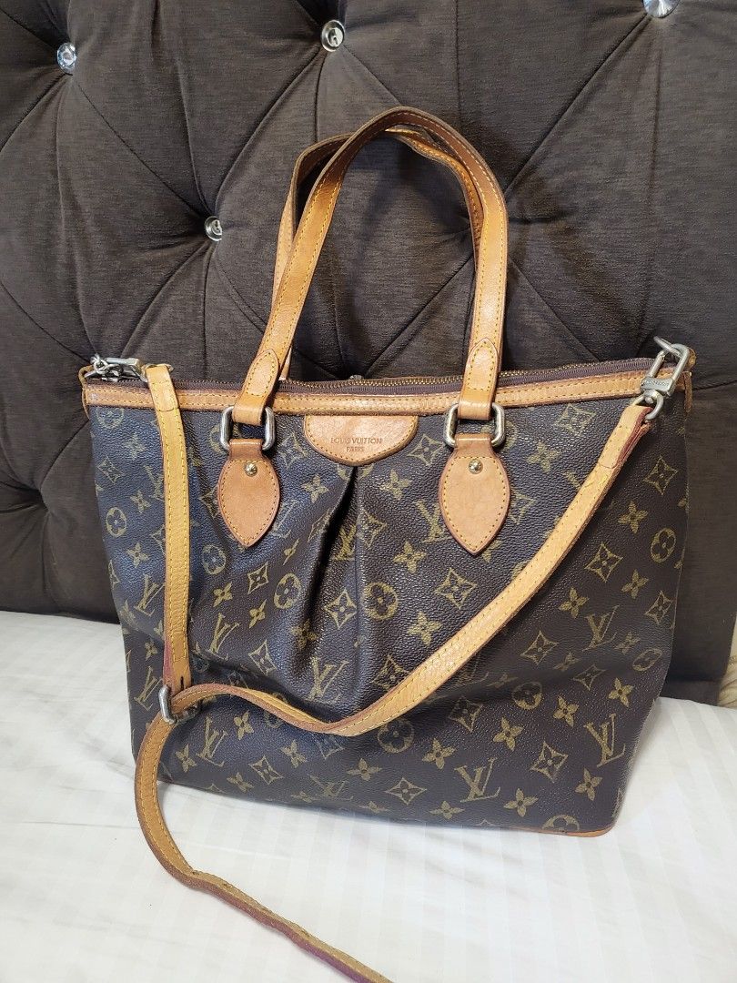 LOUIS VUITON PALERMO LV PALERMO (Category: Luxury Bags & Wallets) located in Las Pinas. Submitted by peloveditems (Listing ID 1279811950, Image 1). Description: .