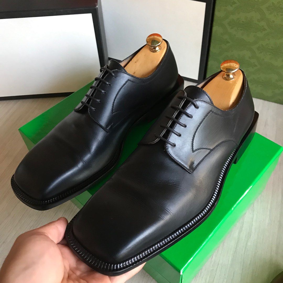 Louis Vuitton Authentic 100% LV dress shoes black leather size 42