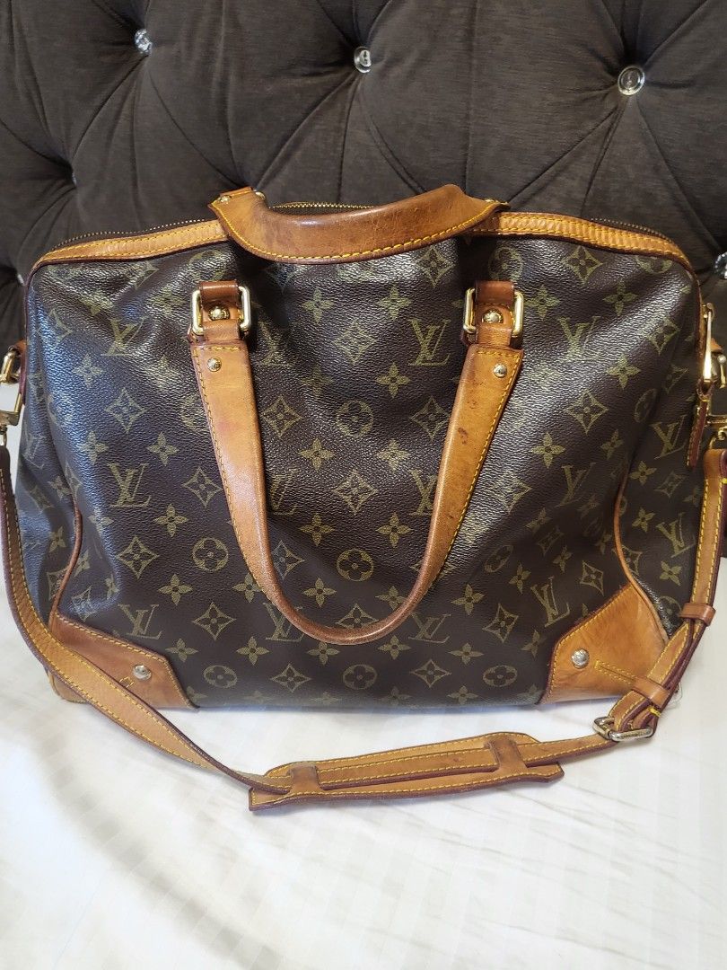 Louis vuitton bag lv bag (Category: Luxury Bags & Wallets) located in Las Pinas. Submitted by peloveditems (Listing ID 1279751687, Image 3). Description: pls self authenticate. gamuza inside . see flaw on pic.