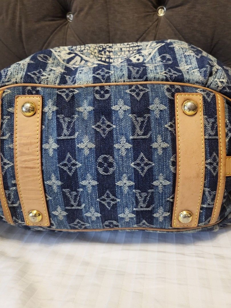 Louis Vuitton denim (Category: Luxury Bags & Wallets) located in Las Pinas. Submitted by peloveditems (Listing ID 1279754013, Image 2). Description: bought celebrity auction abroad. labeled authntic but do not have card . PLS SELF AUTHENTICATE too. handle leather is hard, stitch are properly sewed..