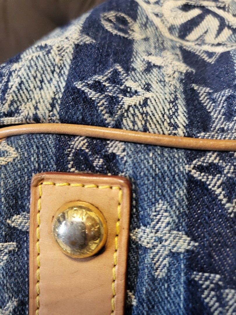 Louis Vuitton denim (Category: Luxury Bags & Wallets) located in Las Pinas. Submitted by peloveditems (Listing ID 1279754013, Image 3). Description: bought celebrity auction abroad. labeled authntic but do not have card . PLS SELF AUTHENTICATE too. handle leather is hard, stitch are properly sewed..