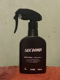 Lush Sex Bomb (Pink Bomb) Body Spray Cologne Perfume