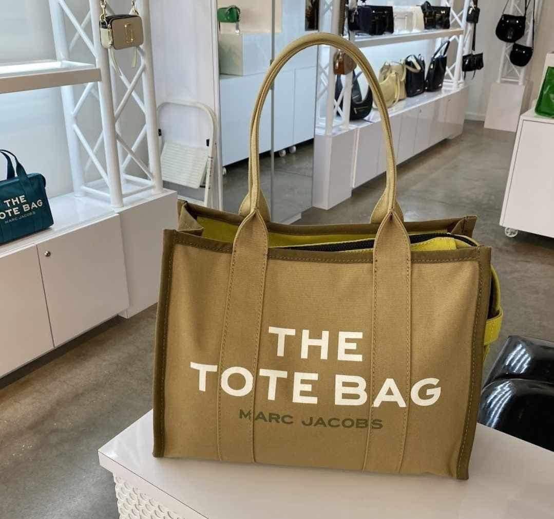 Marc jacobs large tote bag canvas Luxury Bags Wallets on Carousell