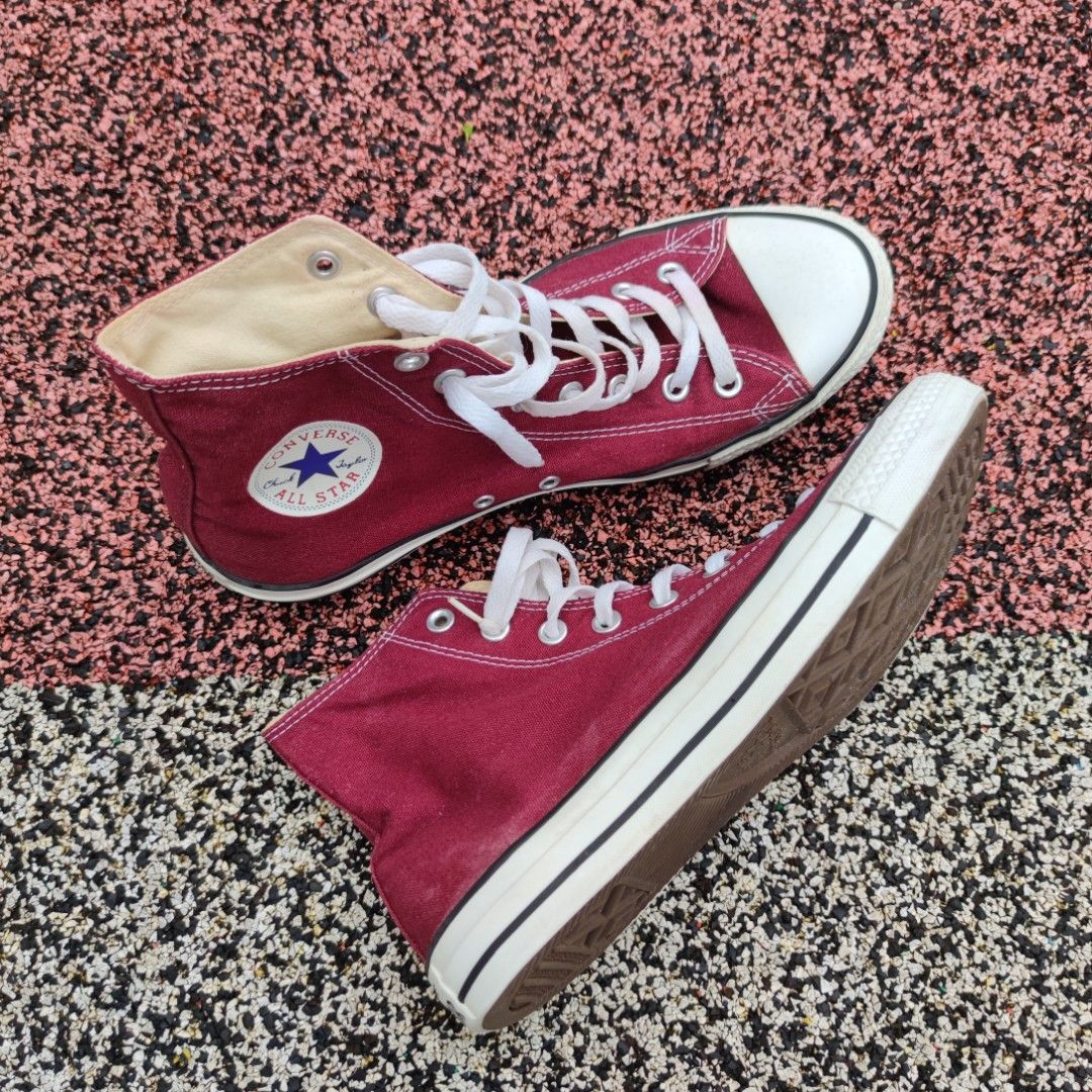 Maroon converse sale women
