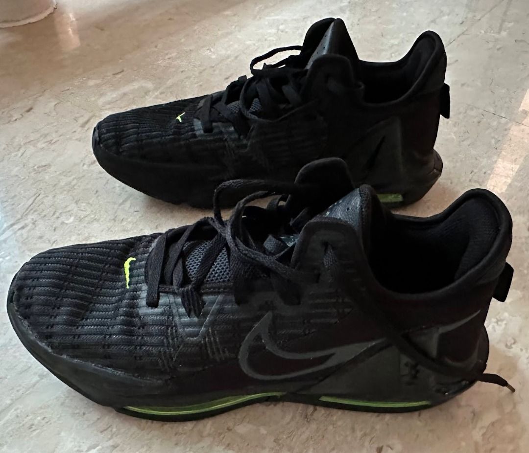 Mens basketball clearance shoes size 1
