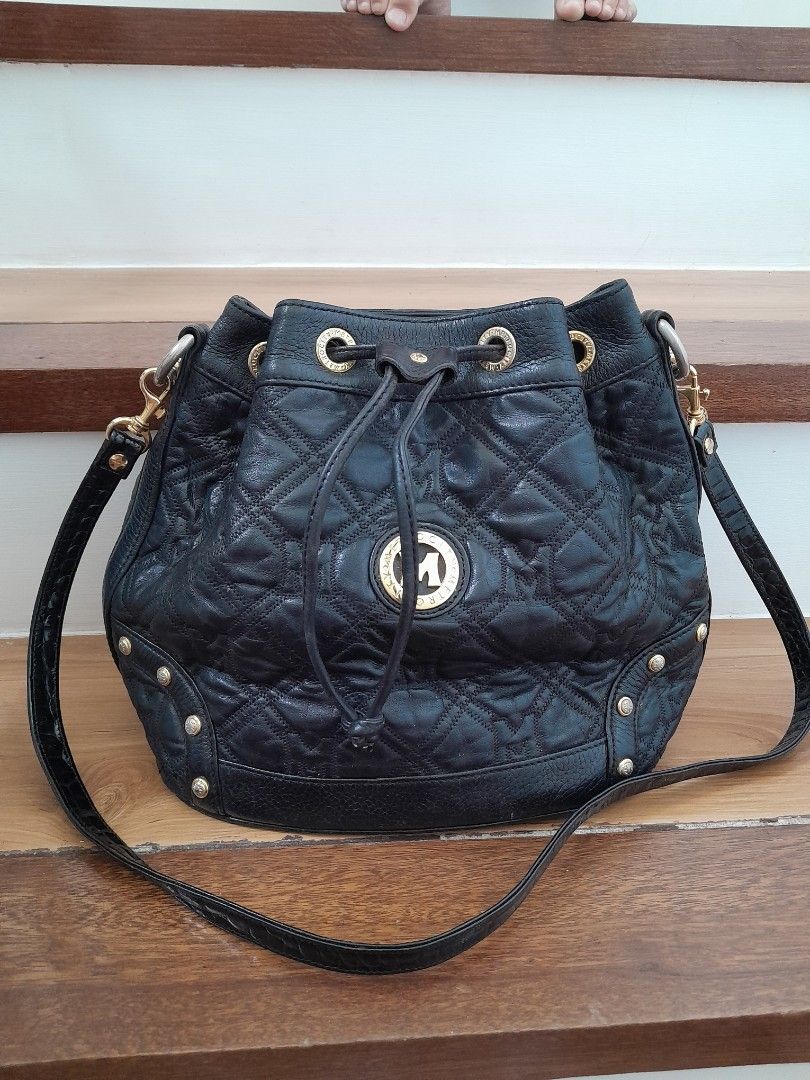 Metro city bucket bag price discount