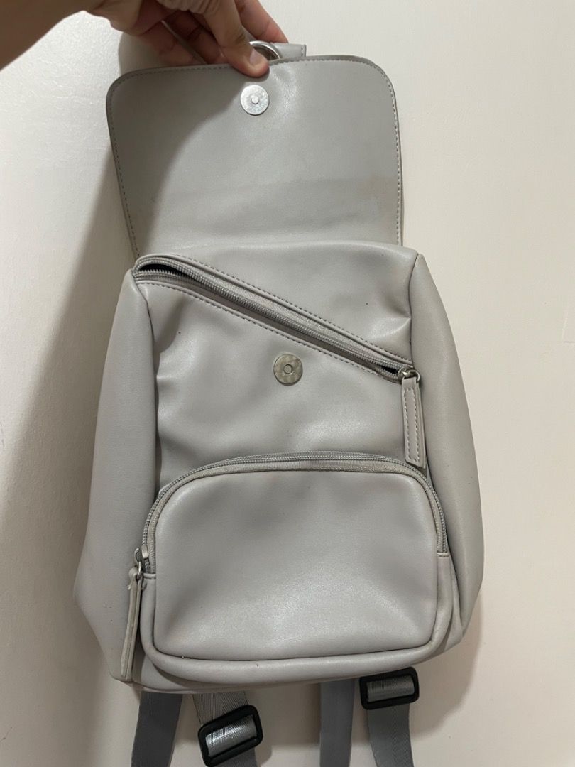 Miniso mini backpack online