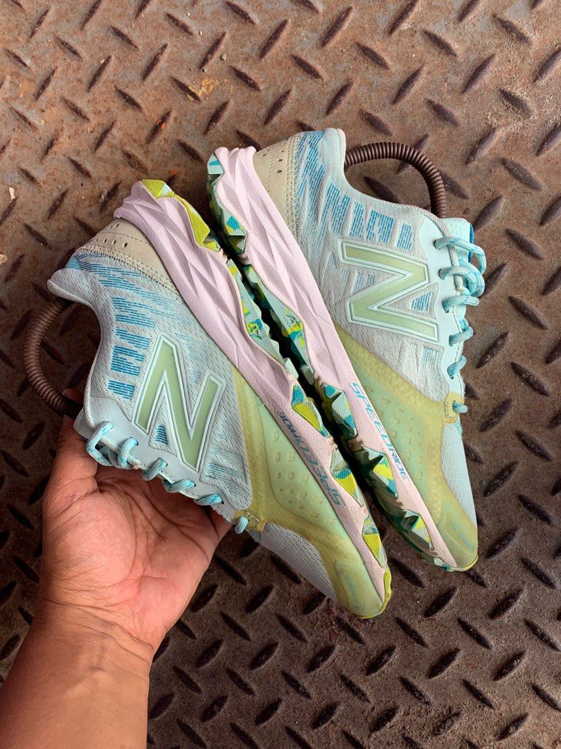 New balance 690 v2 womens hot sale