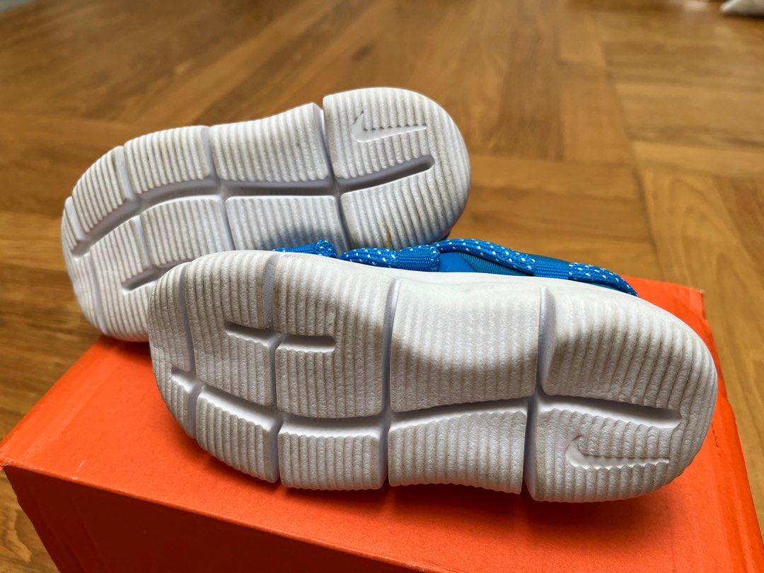 Nike on sale 72 sizing