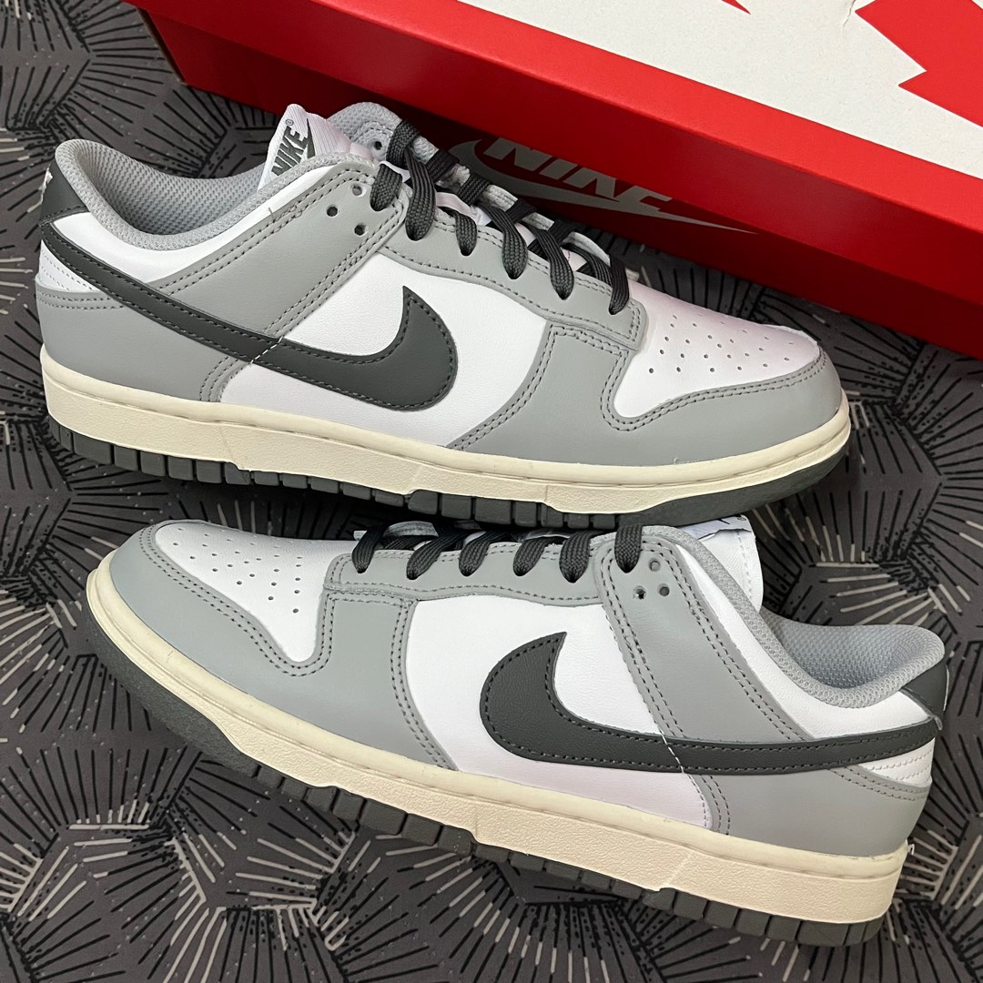 Women's Dunk Low Light Smoke Grey