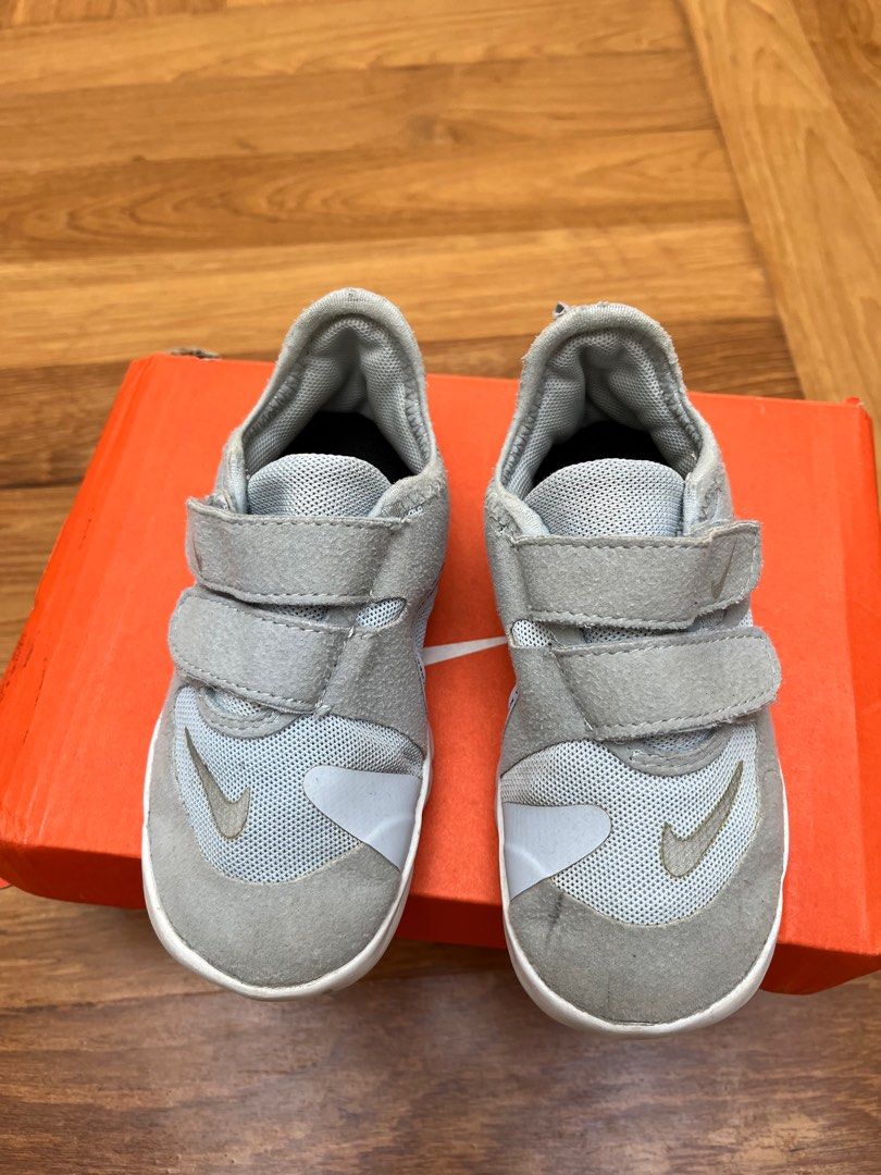 Girl nike shoes without laces discount