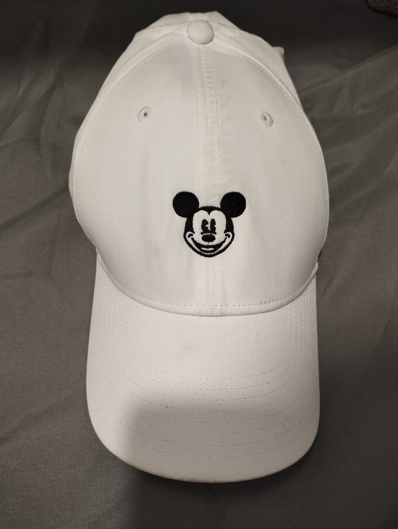 White nike disney hat hotsell