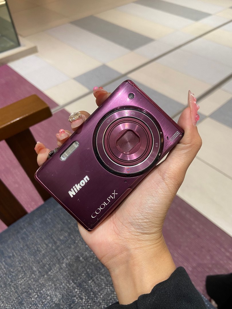 Nikon Coolpix S5200 Rouge – Avec Chargeur, Câbles Et étui