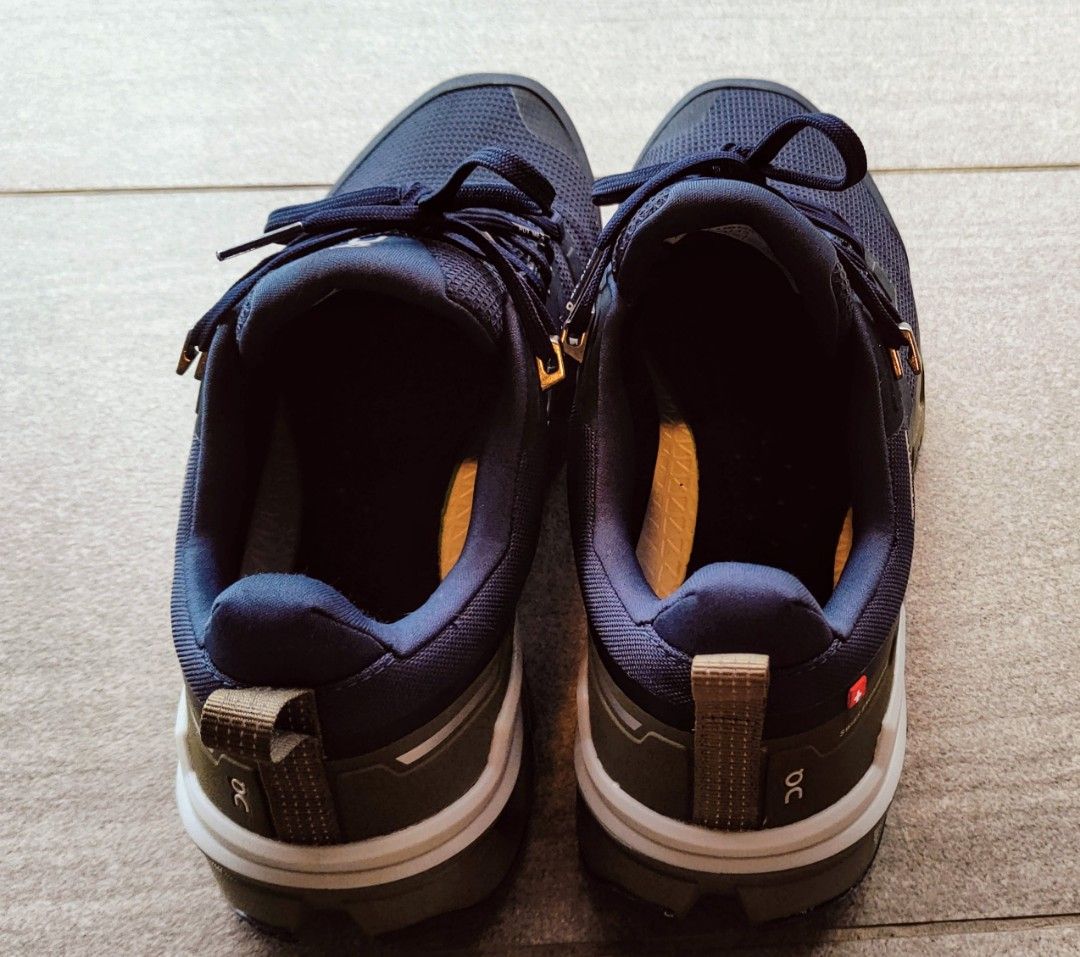 Walking on a sales cloud men's shoes