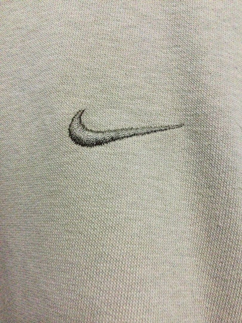 Nike mini swoosh sweater outlet