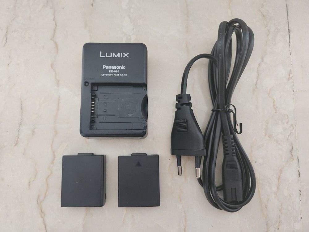 Panasonic Lumix Camera Battery Charger (DE994) & Batteries (S002E