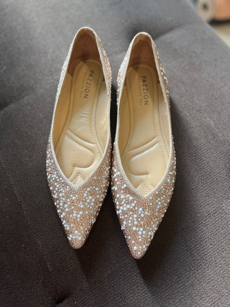 Pazzion gold rhinestone pointy flats, Women's Fashion, Footwear, Flats ...