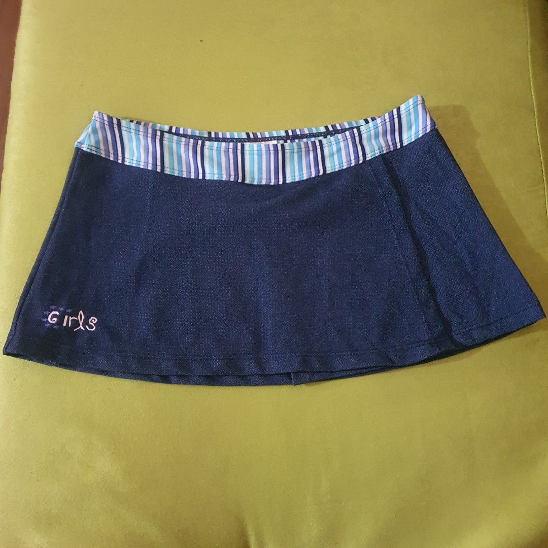 Pierre cardin blue skirt (Category: Babies & Kids Fashion) located in Bacoor. Submitted by yellesrandomcloset (Listing ID 1279763073, Image 1). Description: .