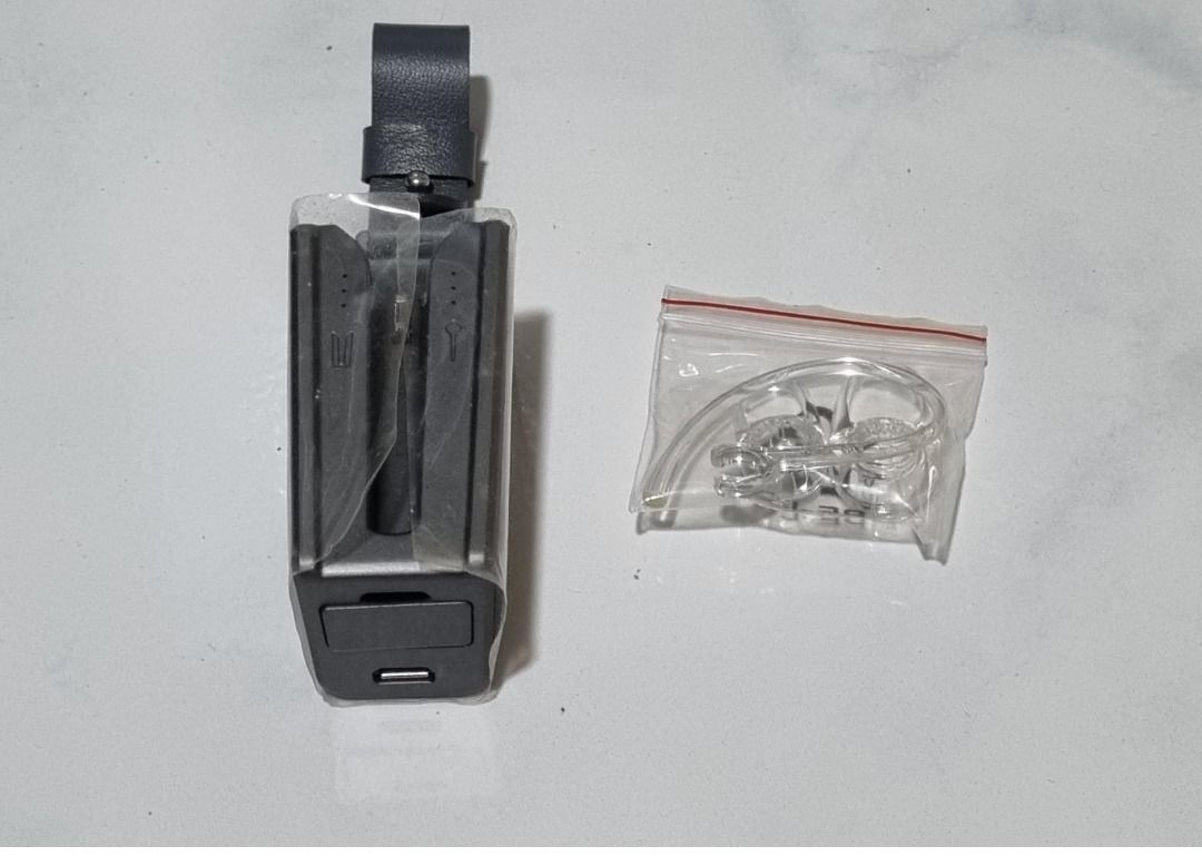 Plantronics voyager sales 3200 charging case