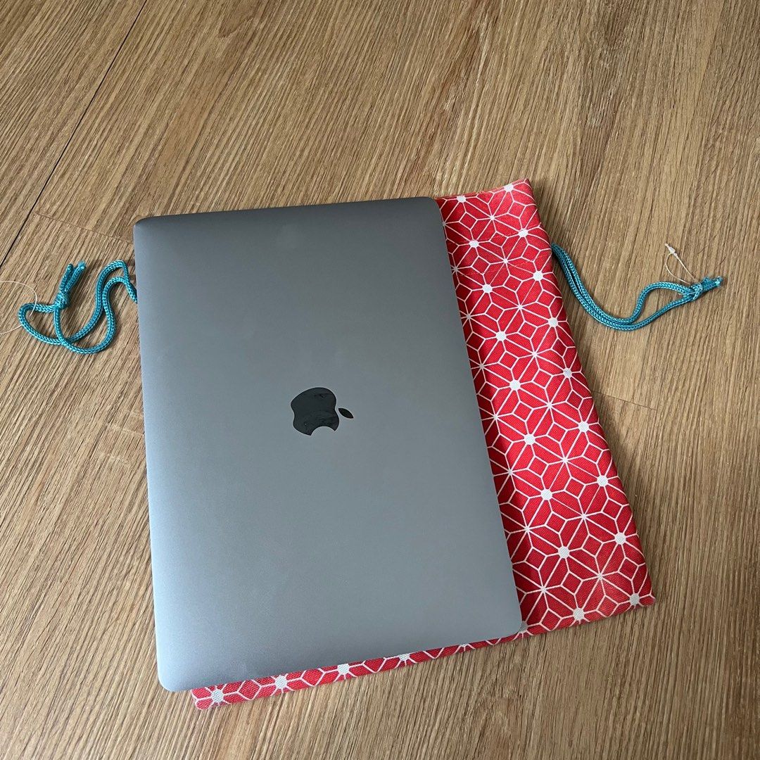 Laptop sleeve deals primark