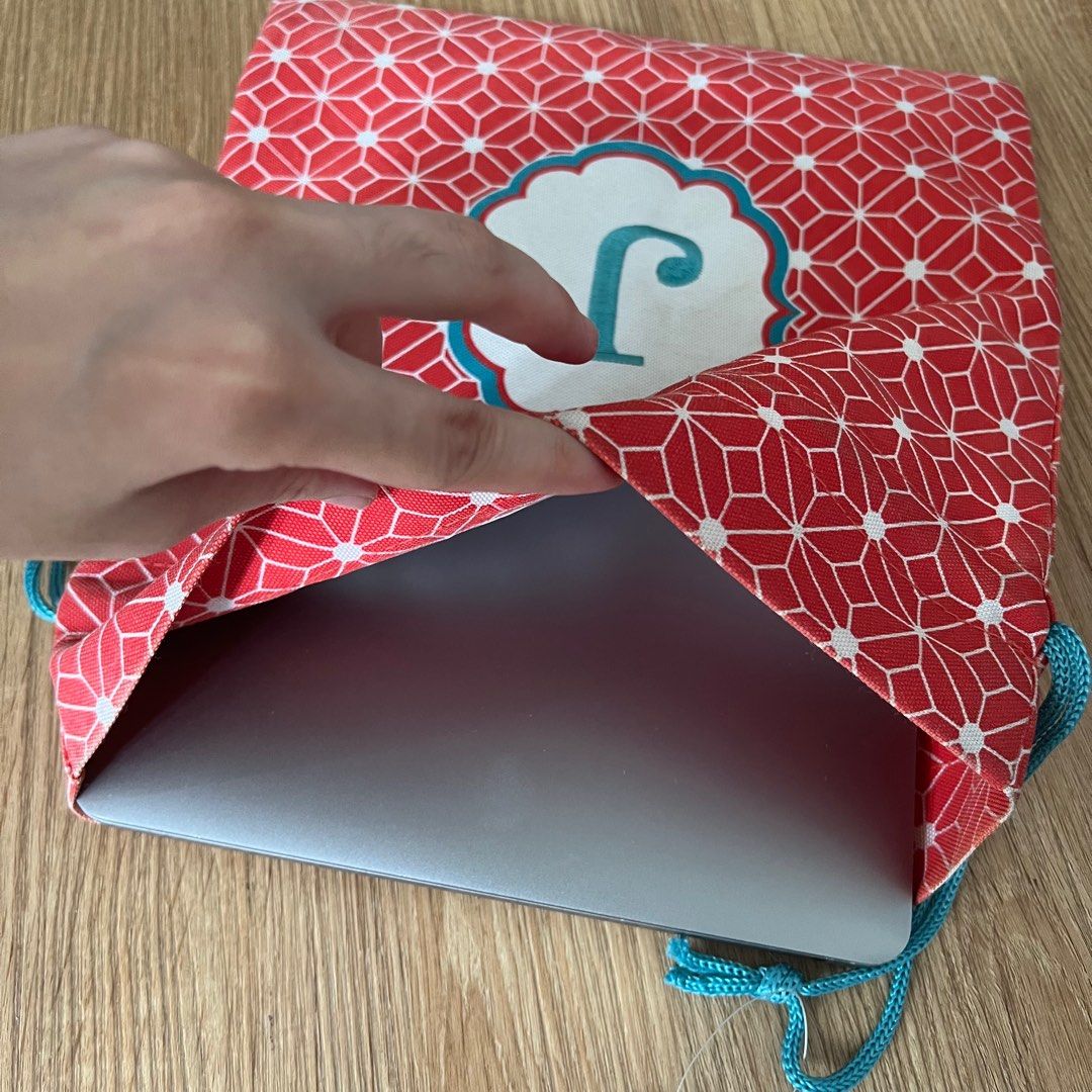 Laptop top sleeve primark