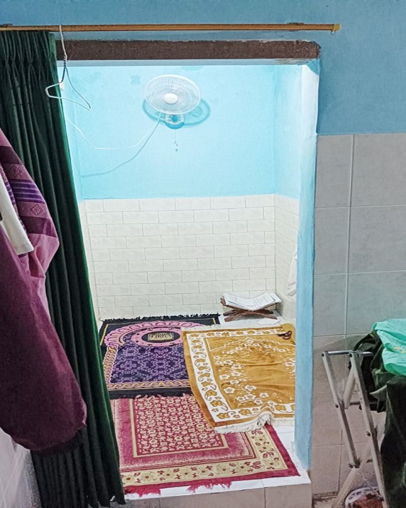 rumah_dijual_di_surabaya_dekat_1705408262_3e5657da_progressive