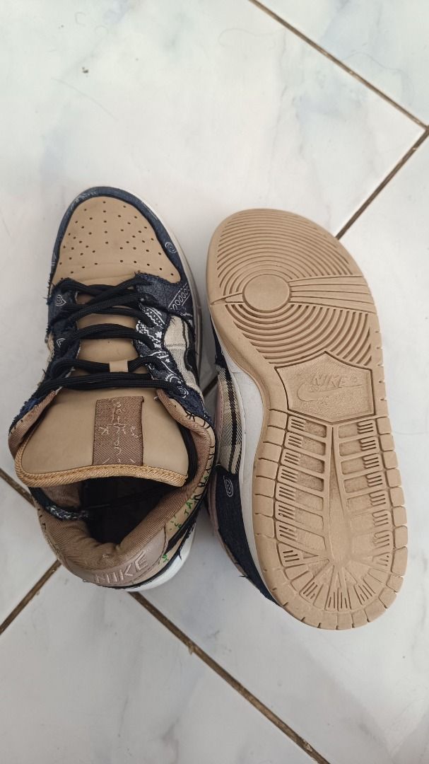 travis scott dunk without bandana