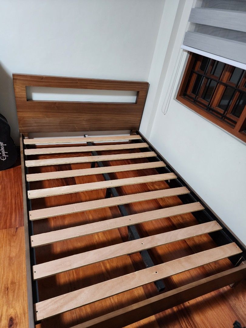Second hand lightly used double bed frame (Category: Bed Frames & Mattresses) located in Quezon City. Submitted by jaluaguevillanueva (Listing ID 1279907976, Image 3). Description: no issues owner moving out.