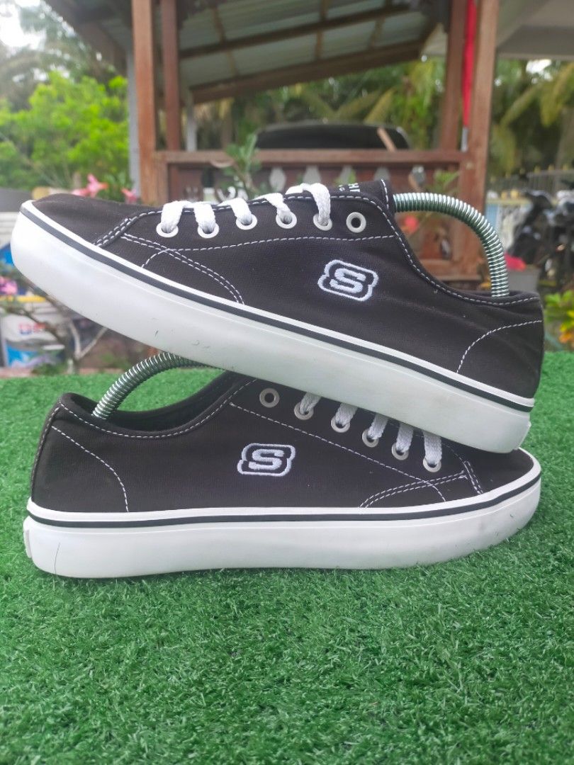 Skechers shoes size 7.5 hotsell
