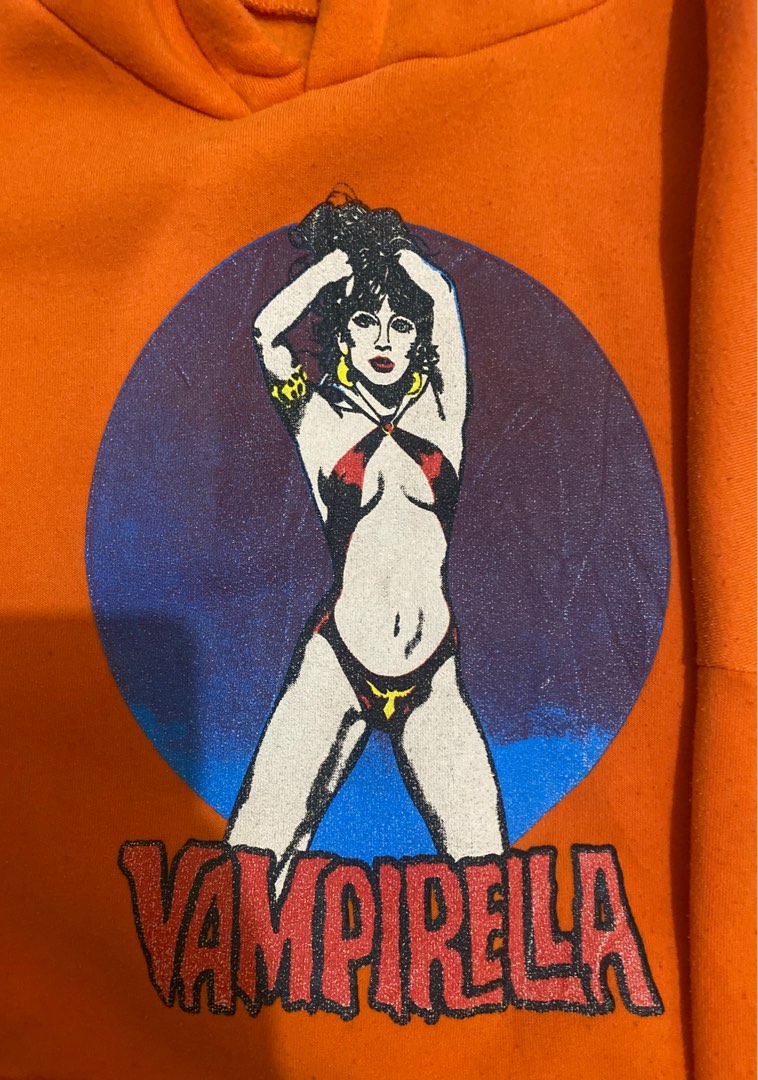 Supreme x vampirella online